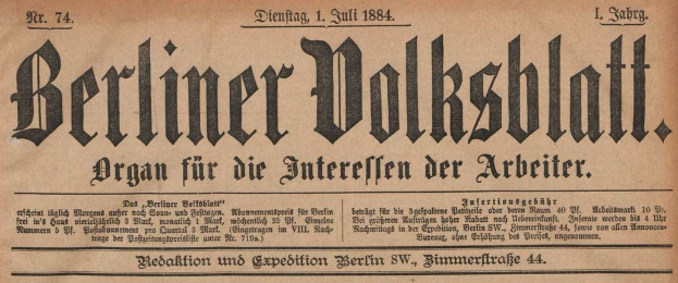 Eine alte, gelbliche Zeitung mit der Überschrift 'Berliner Volksblatt' aus dem Jahr 1884 mit schwarzem Text.