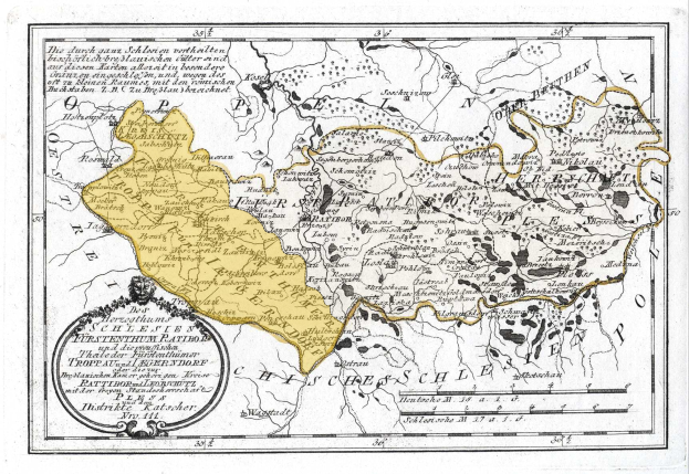 Eine detaillierte Schwarz-Weiß-Karte des Königreichs Sachsen, Deutschland, die geographische Merkmale wie Flüsse, Berge und Städte sowie textuelle Informationen über Grenzen und Städte zeigt.