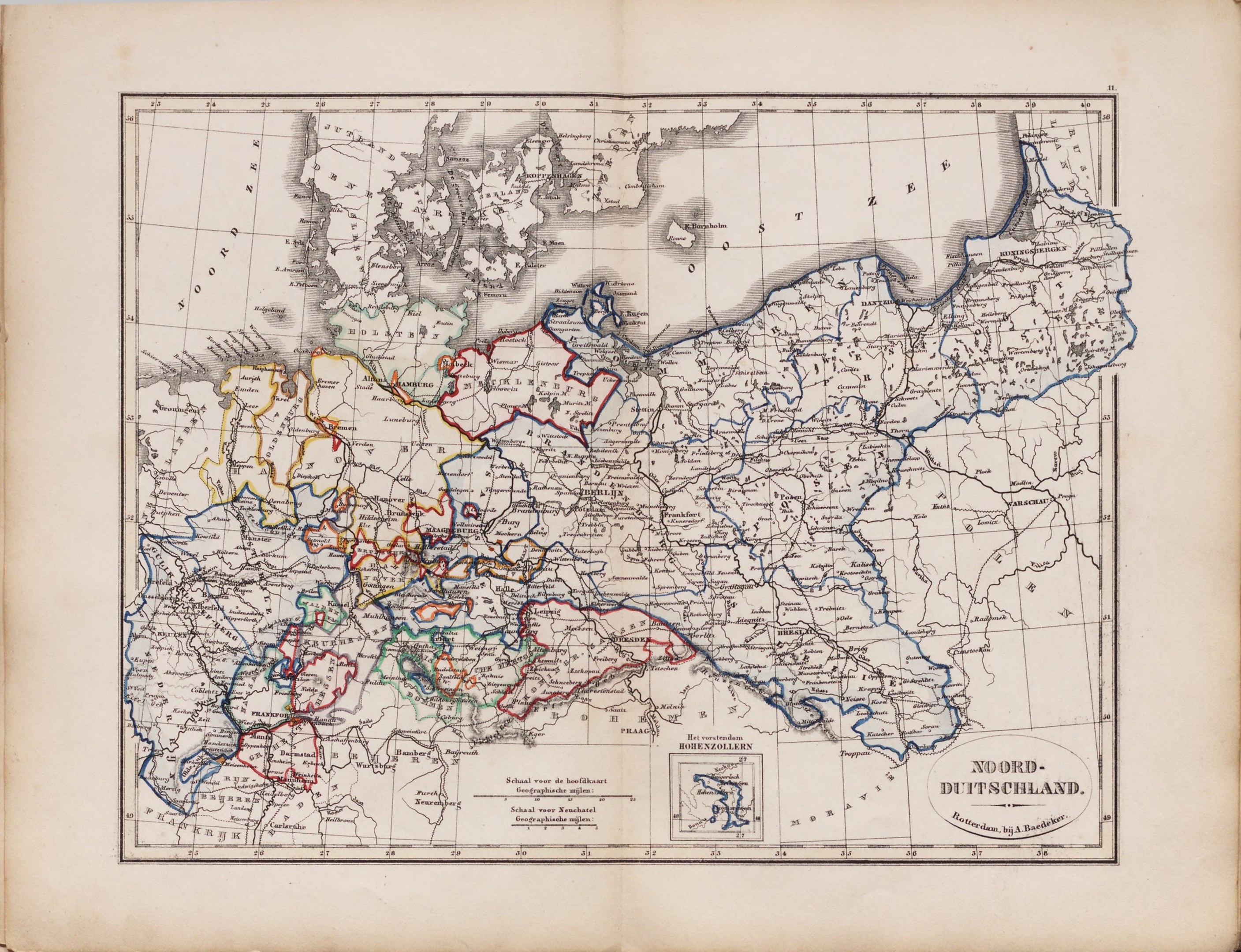 Ein altes Buch mit einer detaillierten historischen Karte von Deutschland und den Provinzen der Niederlande, einschließlich Städte, Ortschaften und geografischen Merkmale, sowie begleitendem Text.