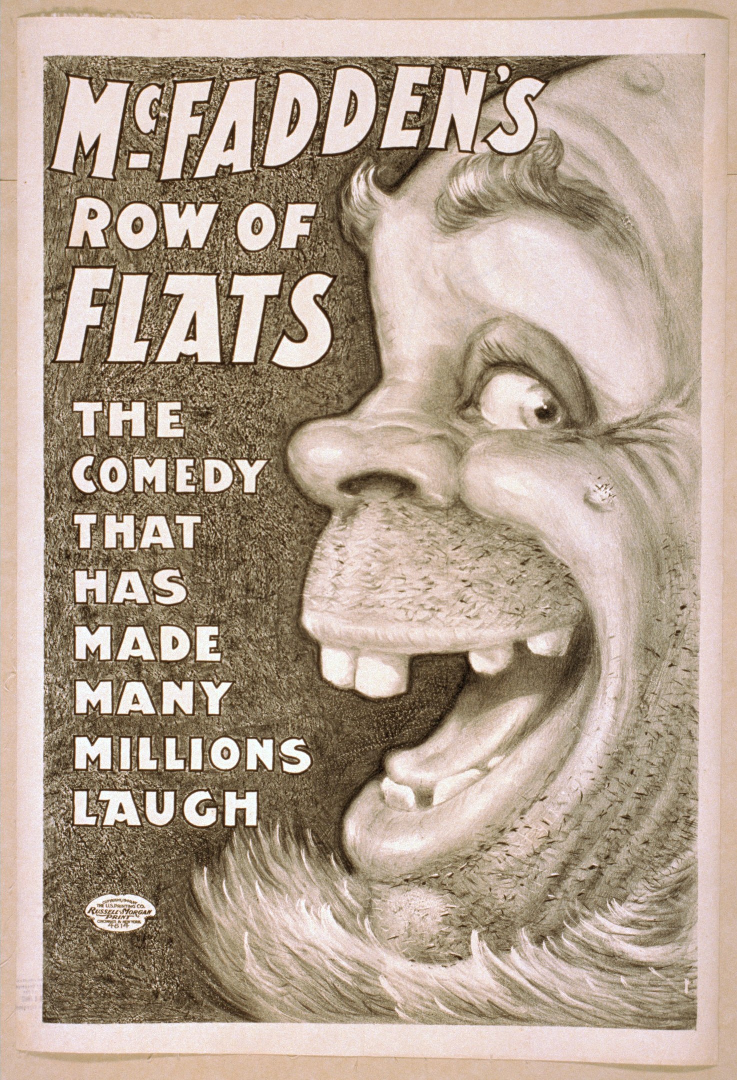 Plakat einer lachenden Person mit wilden Haaren, breitem Grinsen und weit aufgerissenen Augen auf einem hellgelben Hintergrund mit dem Text "McFadden's Row of Flats: The Comedy That Has Made Many Millions Laugh."