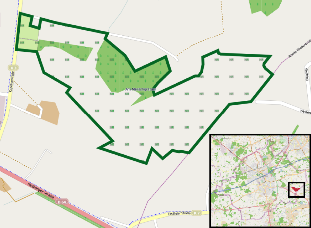 Ein detaillierter Stadtplan mit einer grünen Markierung der geplanten Standortlage, der Straßen, Gebäude und andere Stadtmerkmale zeigt.